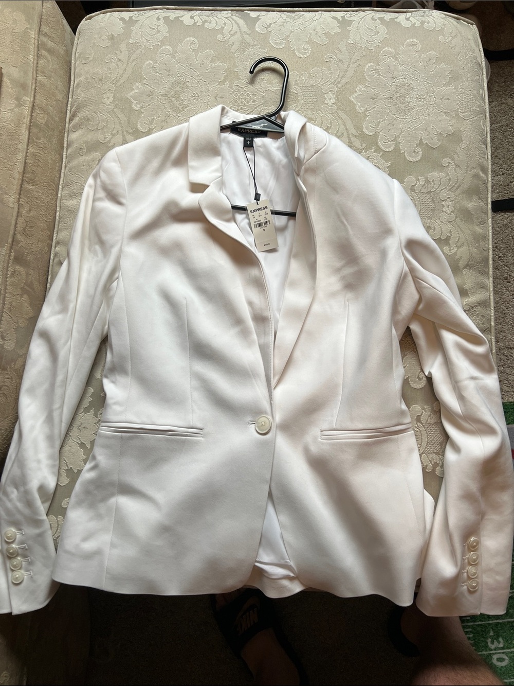 Express Women's White Single-Button Tailored Blazer